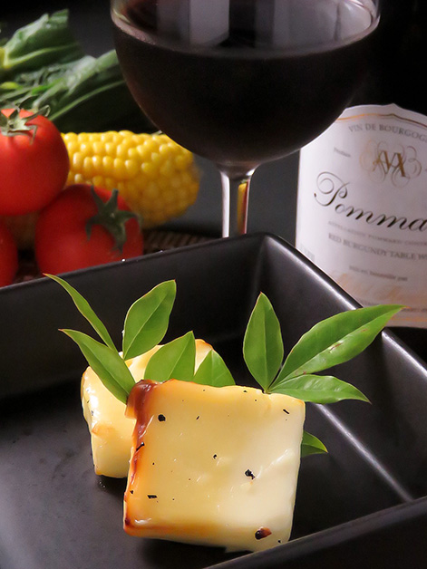 お料理：クリームチーズの西京焼き お酒：ポマール 2004（赤ワイン：フランス）